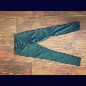 Outdoor Voices 7/8 Warmup Hunter Green Leggings